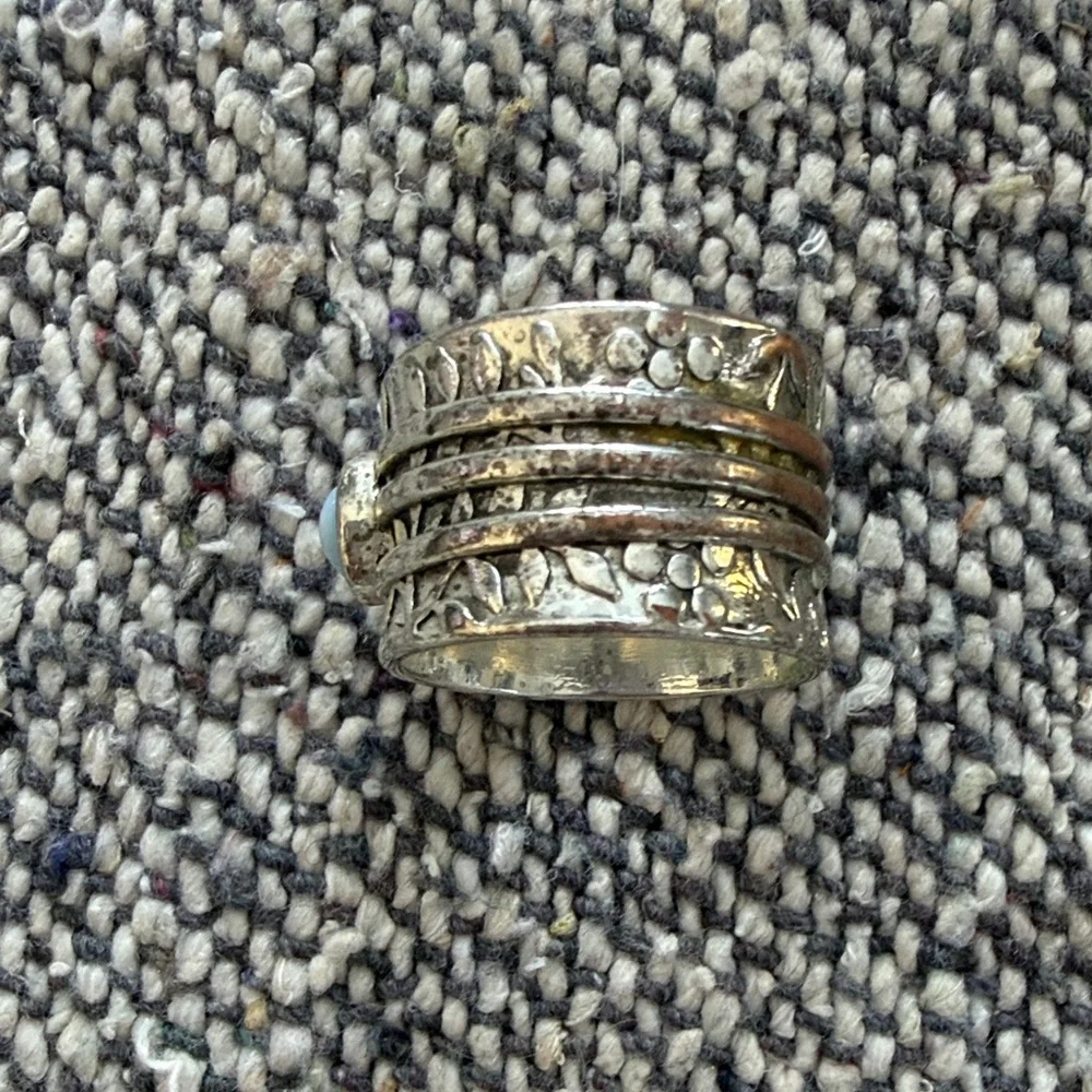 Beachy Silver Rings with Blue and Turquoise Stones size 8 - Picture 3 of 3